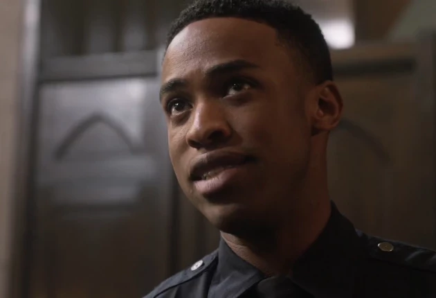 Превью из 1 сезона 2 серии сериала Новичок / Новобранец