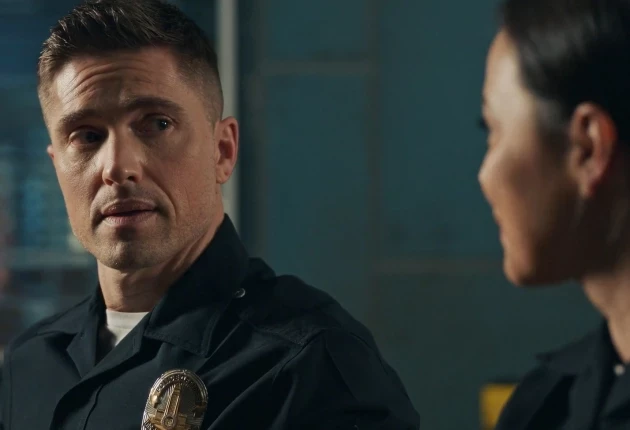 Превью из 3 сезона 7 серии сериала Новичок / Новобранец